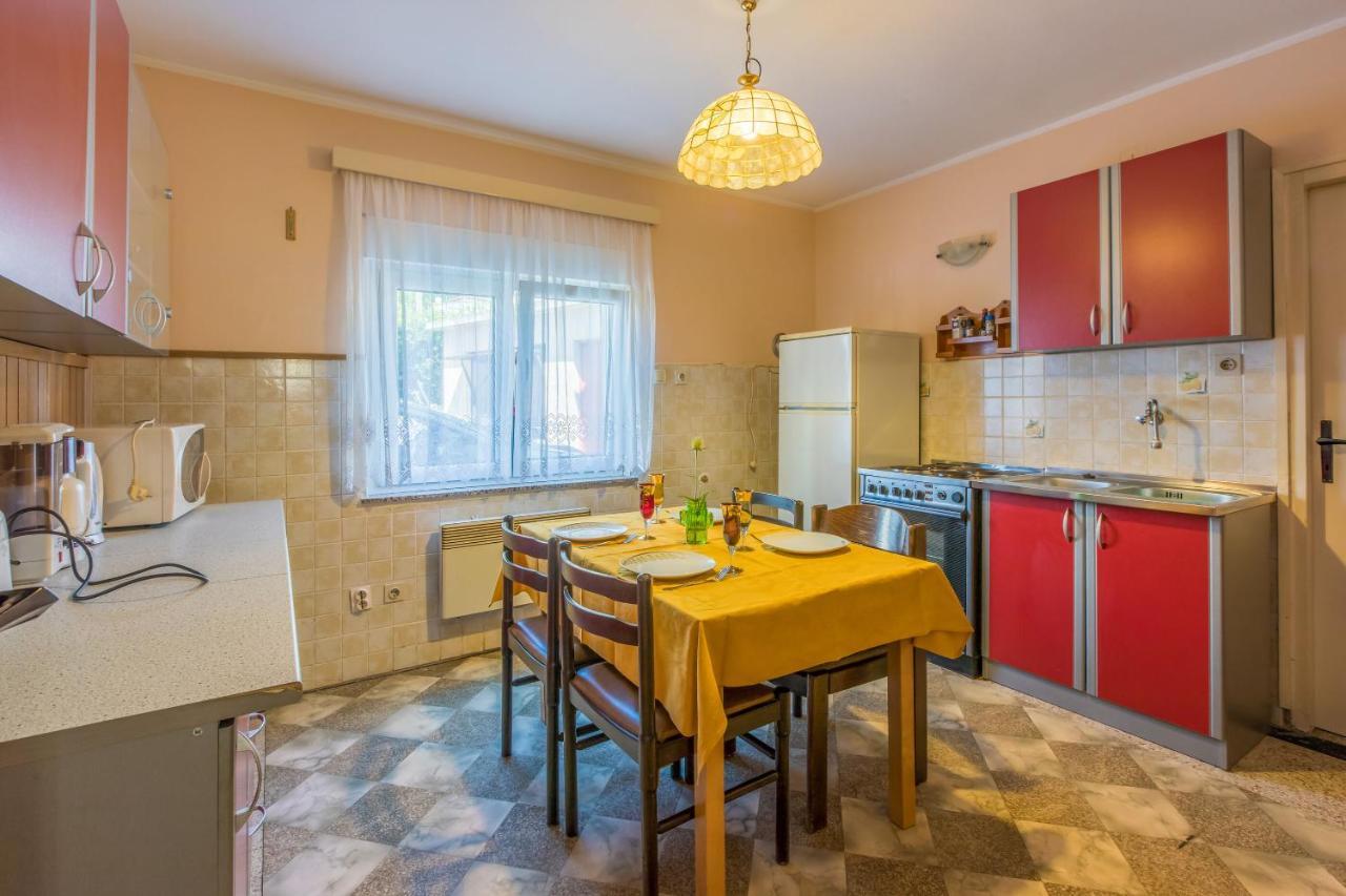 Apartment Eugen Crikvenica Eksteriør bilde